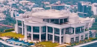 Magnata indiano constrói mansão de R$ 95 milhões no topo de arranha-céu e nunca esteve nela