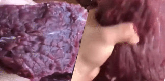 Vídeo bizarro de carne reagindo ao sal está levando pessoas a se tornarem vegetarianas