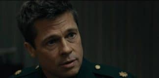 Filme com Brad Pitt e Tommy Lee Jones, disponível na Netflix, é uma das obras mais geniais