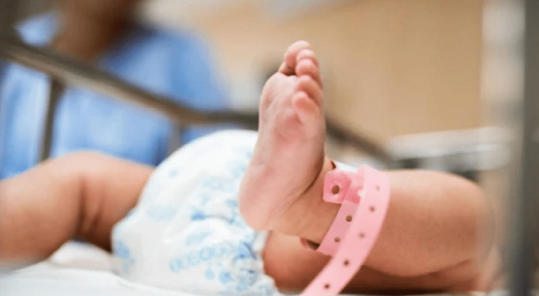 Justiça garante tratamento a bebê de 3 meses após pais recusarem por motivos religiosos