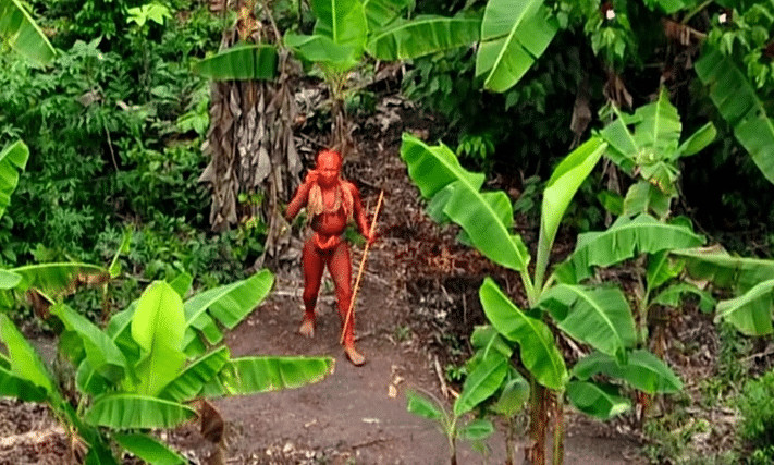 sabervivermais.com - Povos que nunca tiveram contato com a civiliza&ccedil;&atilde;o s&atilde;o filmados por drones na Amaz&ocirc;nia