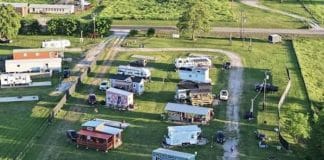 Mulheres constroem vila onde homens são proibidos