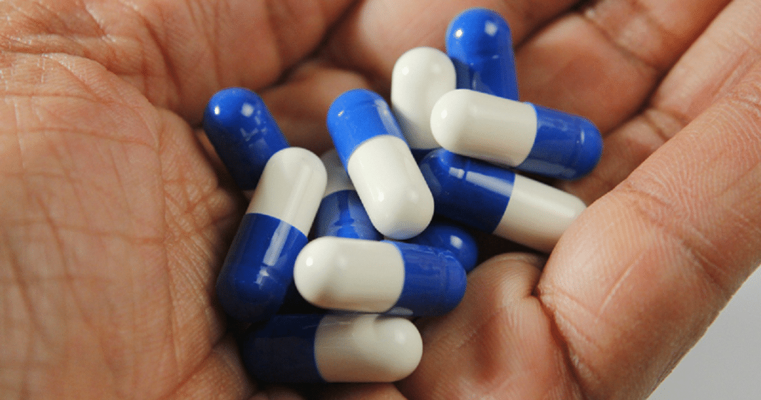 “Omeprazol: o remédio que milhões tomam sem saber o risco — e o que fazer para parar com segurança”