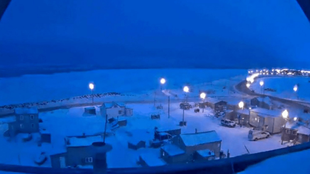Utqiaġvik: o povoado que acaba de mergulhar em 65 dias de escuridão — e só verá o sol de novo em 23 de janeiro
