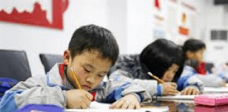 A Nova Guerra Fria da Educação: China Estica a Jornada Escolar e Coloca a IA no Centro Para Dominar o Futuro