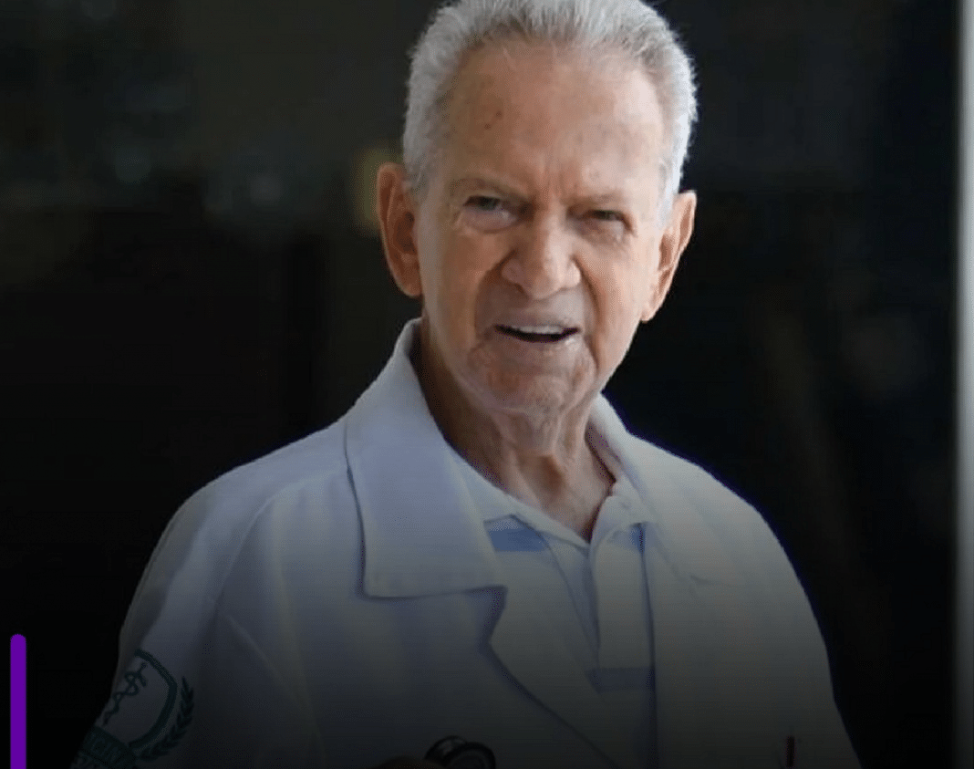 Quando o tempo não vence o sonho: a jornada do homem que se tornou médico aos 90 anos