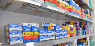 Anvisa manda retirar medicamentos populares das farmácias e proíbe propaganda