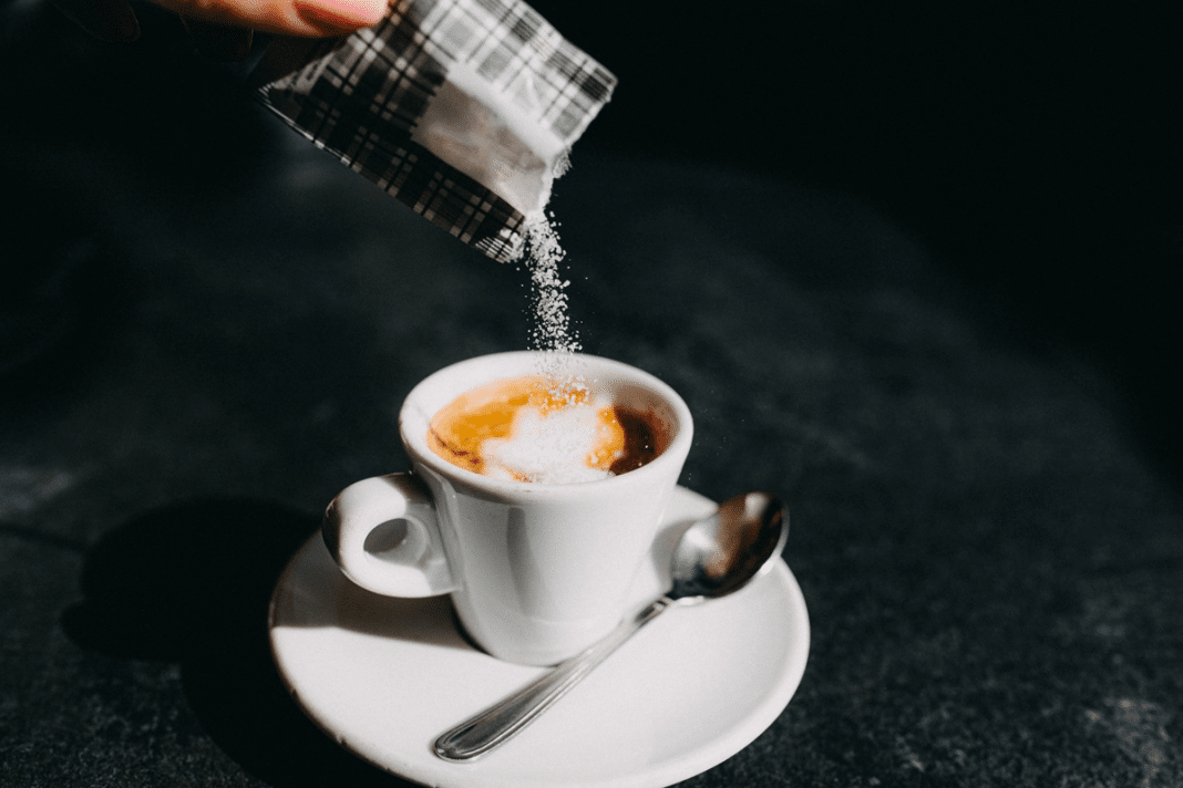 Anvisa barra adoçante famoso no Brasil e decisão surpreende consumidores