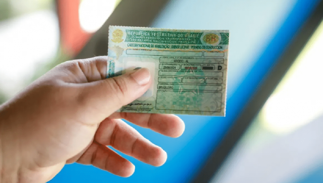 CNH renovada de graça e sem burocracia: governo libera renovação automática para “bons condutores” — veja quem tem direito