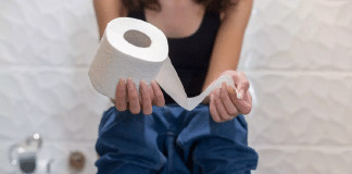 “Você joga papel higiênico no vaso? No Brasil, isso pode virar um problema sério”