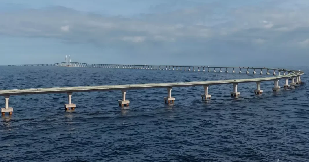 1814140309-13662000 China constrói no Brasil a maior ponte da América do Sul: um gigante de 12 km sobre o mar